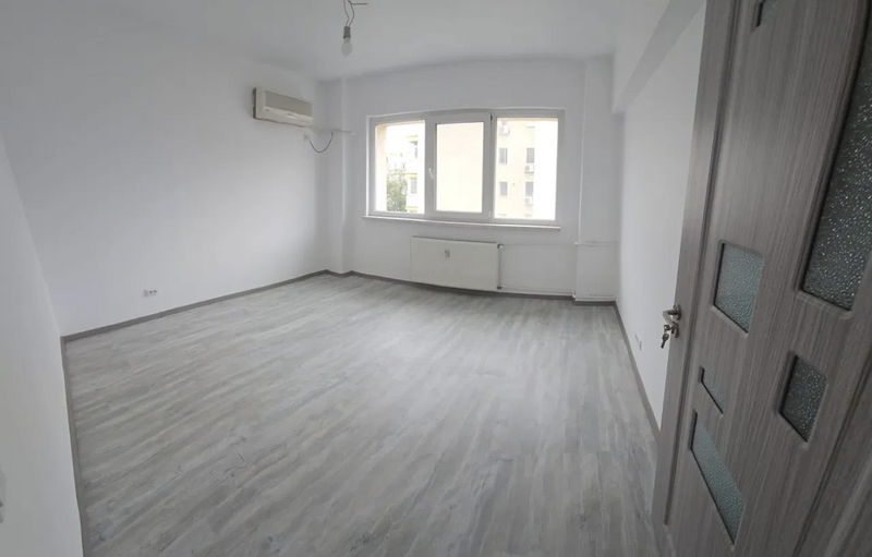 Pantelimon x Morarilor, langa Parc Morarilor si Spital Pantelimon.