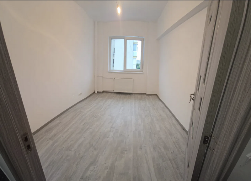 Pantelimon x Morarilor, langa Parc Morarilor si Spital Pantelimon.